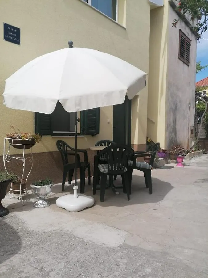 Apartment Sunce Kastela