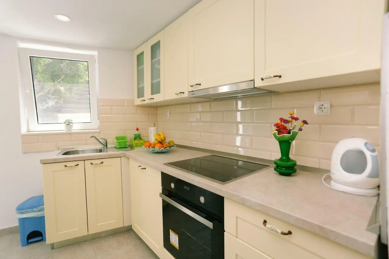 Apartment Sunce Kastela 0*,  Croatia