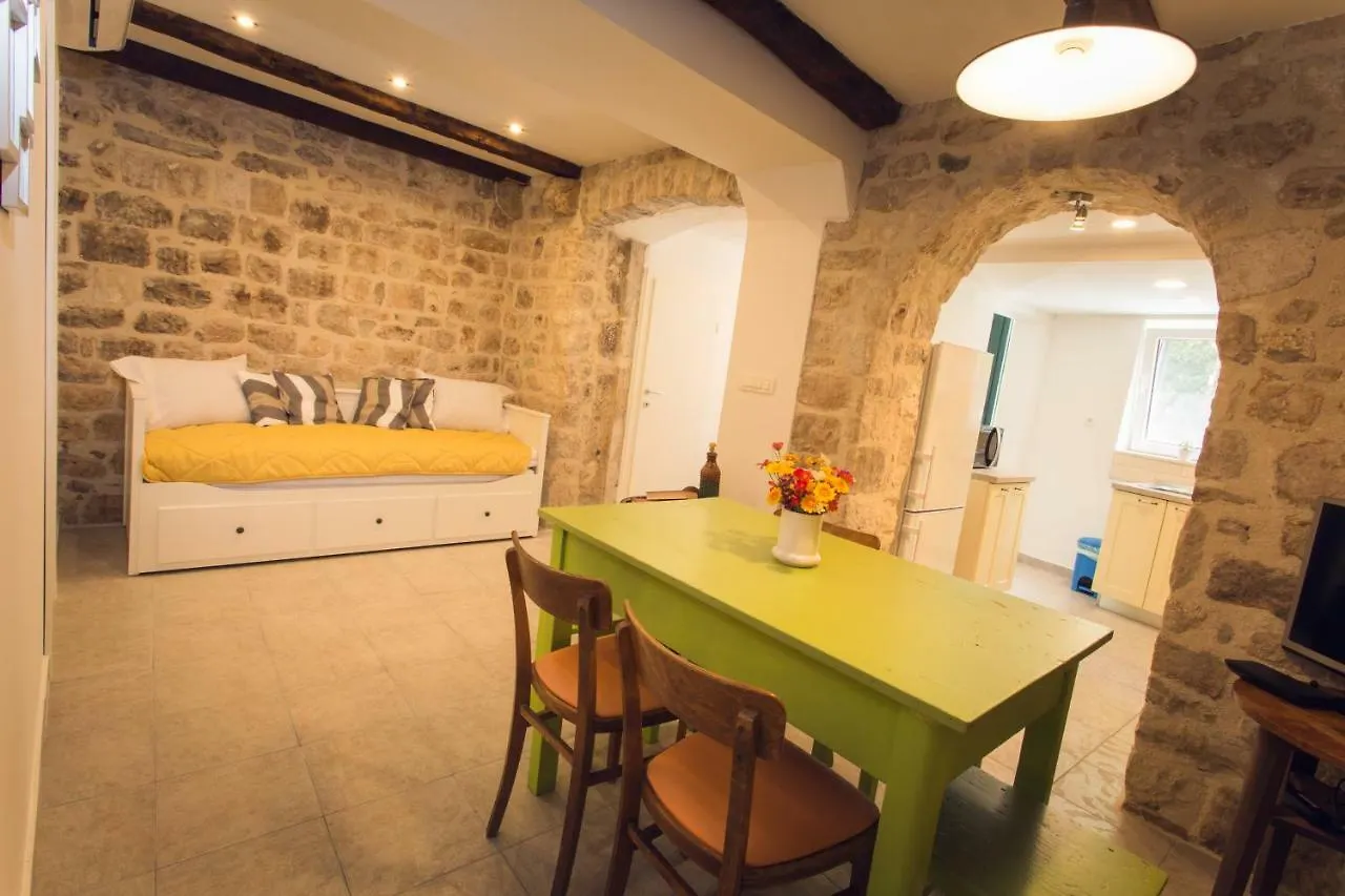Apartment Sunce Kastela